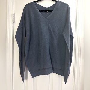 Lou & Grey Blue V Neck Sweater - Women’s Size Medium